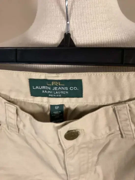 Lauren Jeans Co. Ralph Lauren Petite Khaki Mid-Calf Capri Pants Size 6P - Picture 2 of 4
